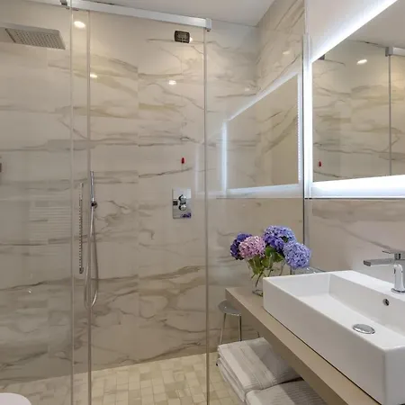 Casa Alle Colonne By Ancora Hotel 4*
