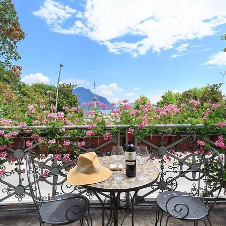 Casa Alle Colonne By Ancora 4* 韦尔巴尼亚