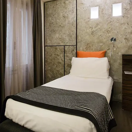 Hotel Casa Alle Colonne By Ancora 4*