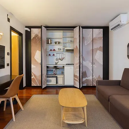 Casa Alle Colonne By Ancora ורבאניה