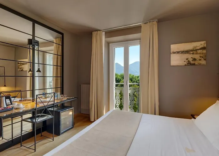 Casa Alle Colonne By Ancora 4* 韦尔巴尼亚