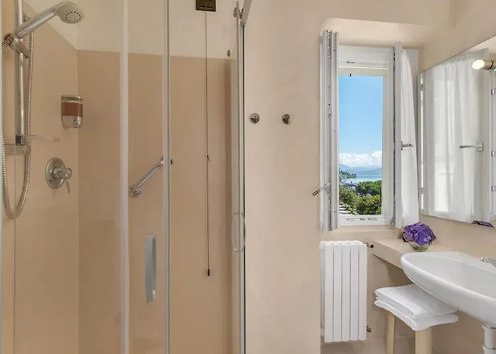 Casa Alle Colonne By Ancora Hotel Verbania