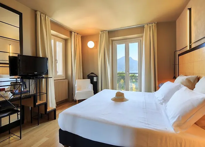 Casa Alle Colonne By Ancora ורבאניה