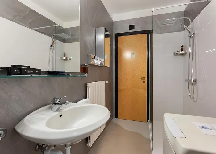 מלון Casa Alle Colonne By Ancora 4*